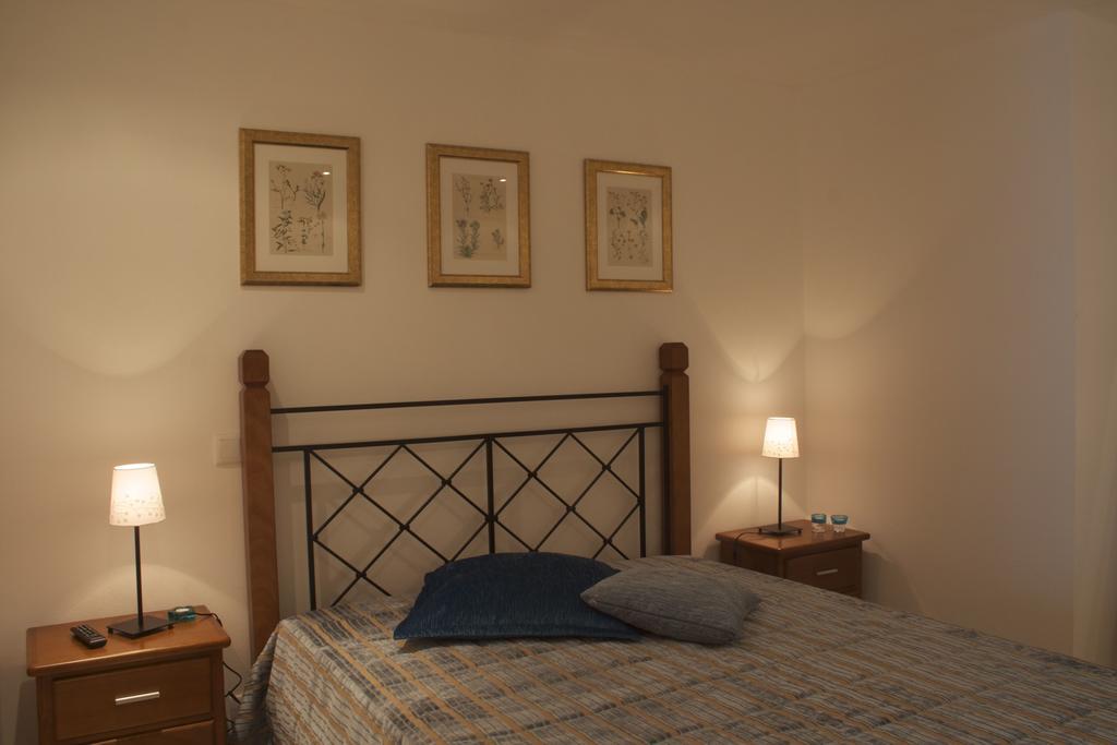 Casas Do Aidro Guest House Freches Room photo